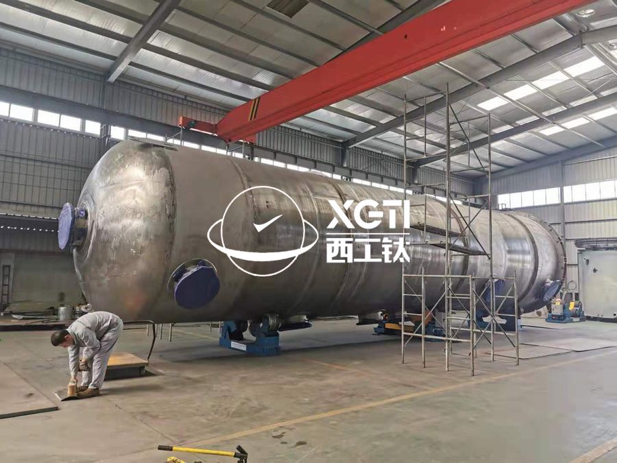 鈦換熱器、鈦反應釜控熱設備的性能與特點